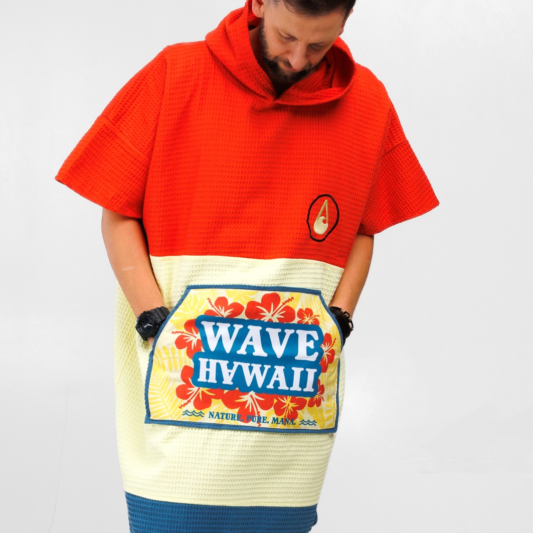 wave_hawaii_poncho_Wailua sps241_4.jpg