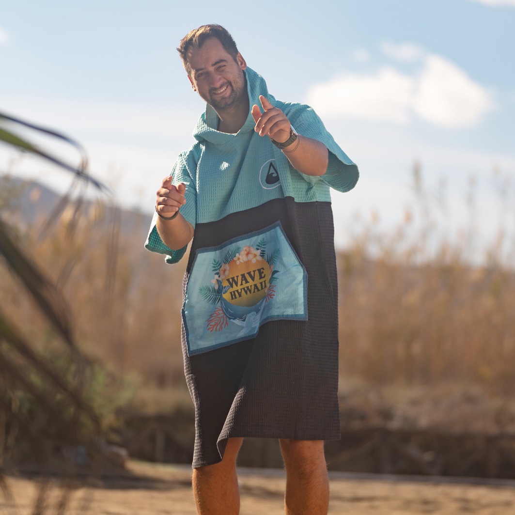 wave_hawaii_poncho_pahoa (1).jpg