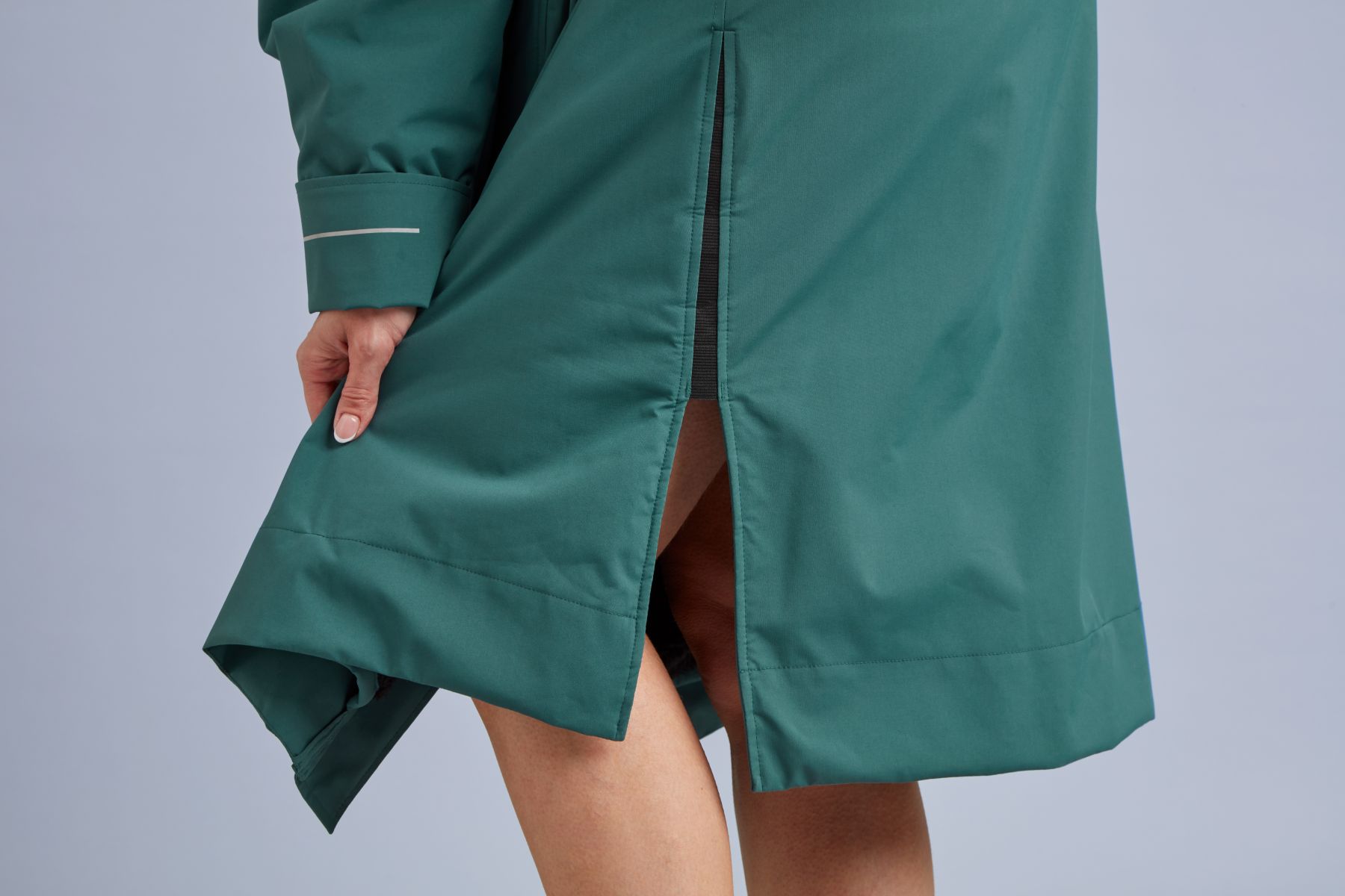 10 Pro_Change_Robe_Deep_Teal_F_Detail_10_red.jpg