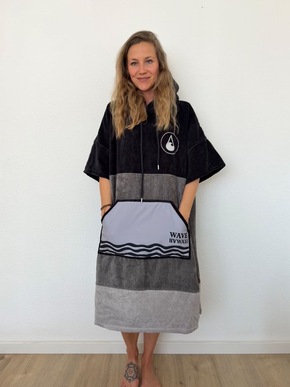 WAVE HAWAII Poncho Durban Jo 603_1.jpg