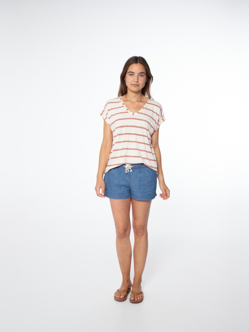 1610621_101_model_front-full_02_web